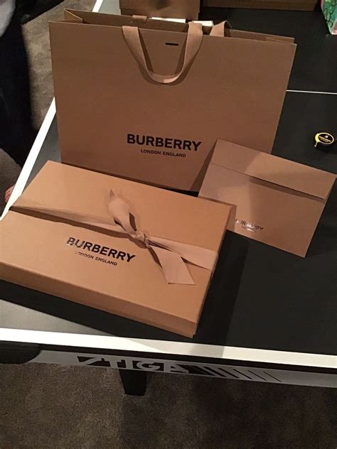 box pakje burberry|burberry clothing website.